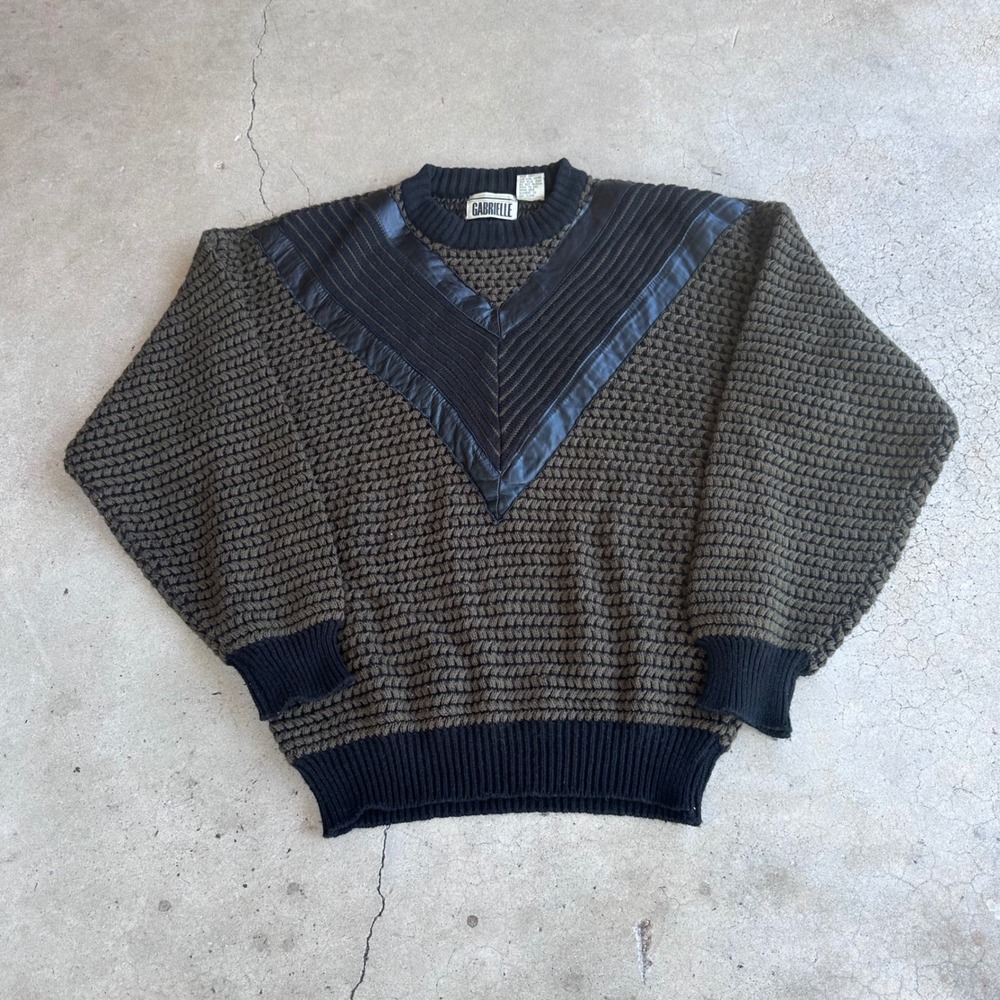Gabrielle Knit Sweater Mens L Green Excellent Leather Trim V-Panel Popcorn Knit
